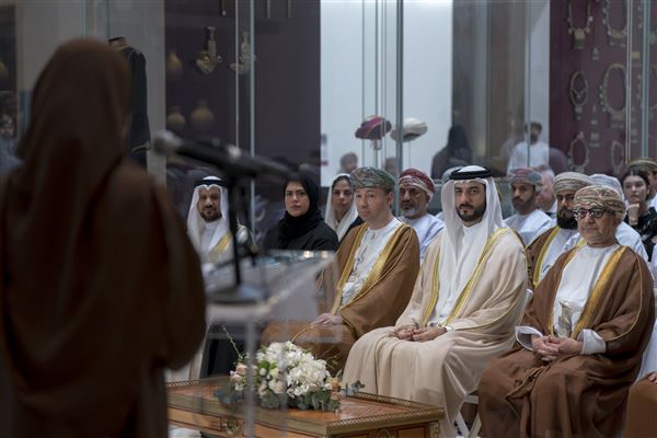 سلطان بن أحمد القاسمي يشهد افتتاح معرض 