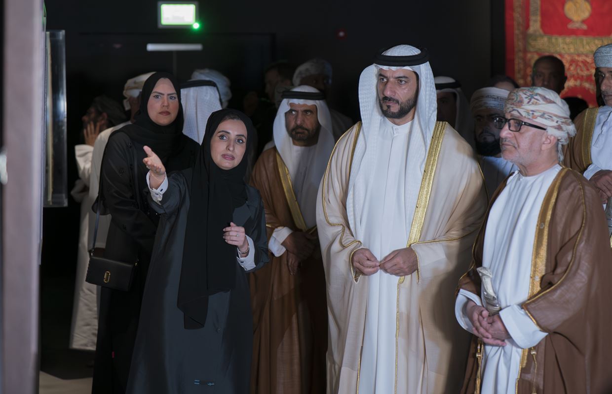 سلطان بن أحمد القاسمي يشهد افتتاح معرض 