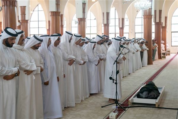 Sharjah Ruler performs funeral prayer on body of Khalid Al Qasimi