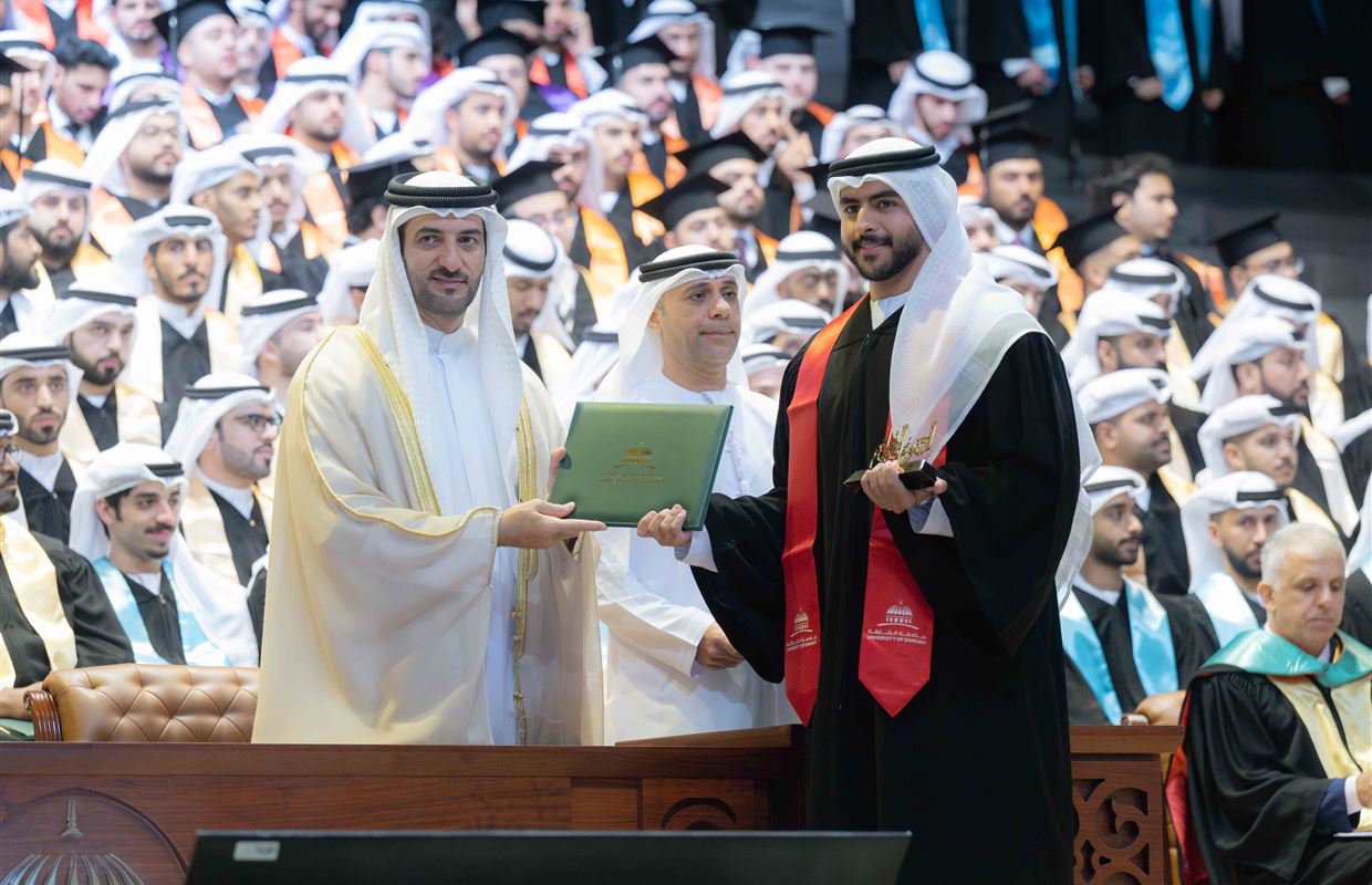 Sultan bin Ahmed attends UOS’s Fall 2024 Graduation Ceremony