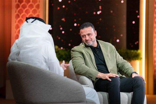 نادي الشارقة للصحافة يختتم مجلسه الرمضاني بمناقشة دور القيم ببناء المجتمعات وتعزيز العلاقات الأسرية