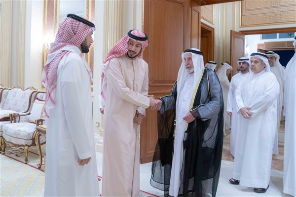 حاكم الشارقة يستقبل المهنئين بشهر رمضان المبارك في قصر البديع العامر