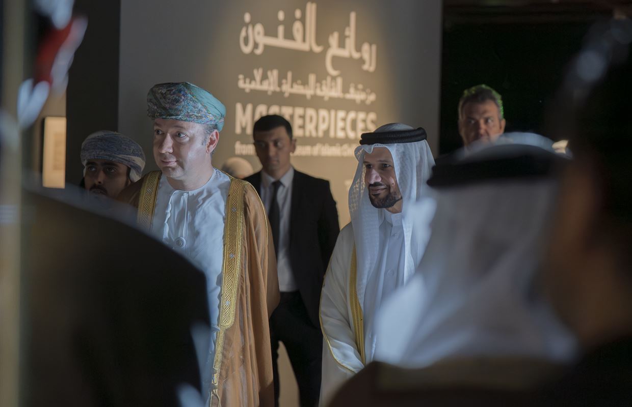 سلطان بن أحمد القاسمي يشهد افتتاح معرض 
