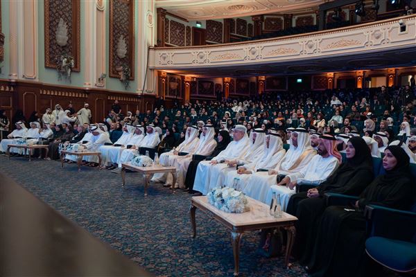 سلطان بن أحمد القاسمي يكرم الفائزين بجائزة الشارقة للتفوق والتميز التربوي في دورتها الـ 30