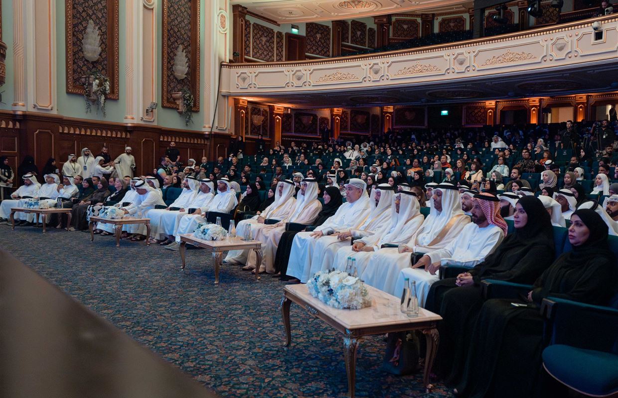 سلطان بن أحمد القاسمي يكرم الفائزين بجائزة الشارقة للتفوق والتميز التربوي في دورتها الـ 30