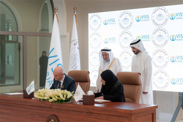 Sharjah Ruler witnesses MoU signing between UOK, Victoria School