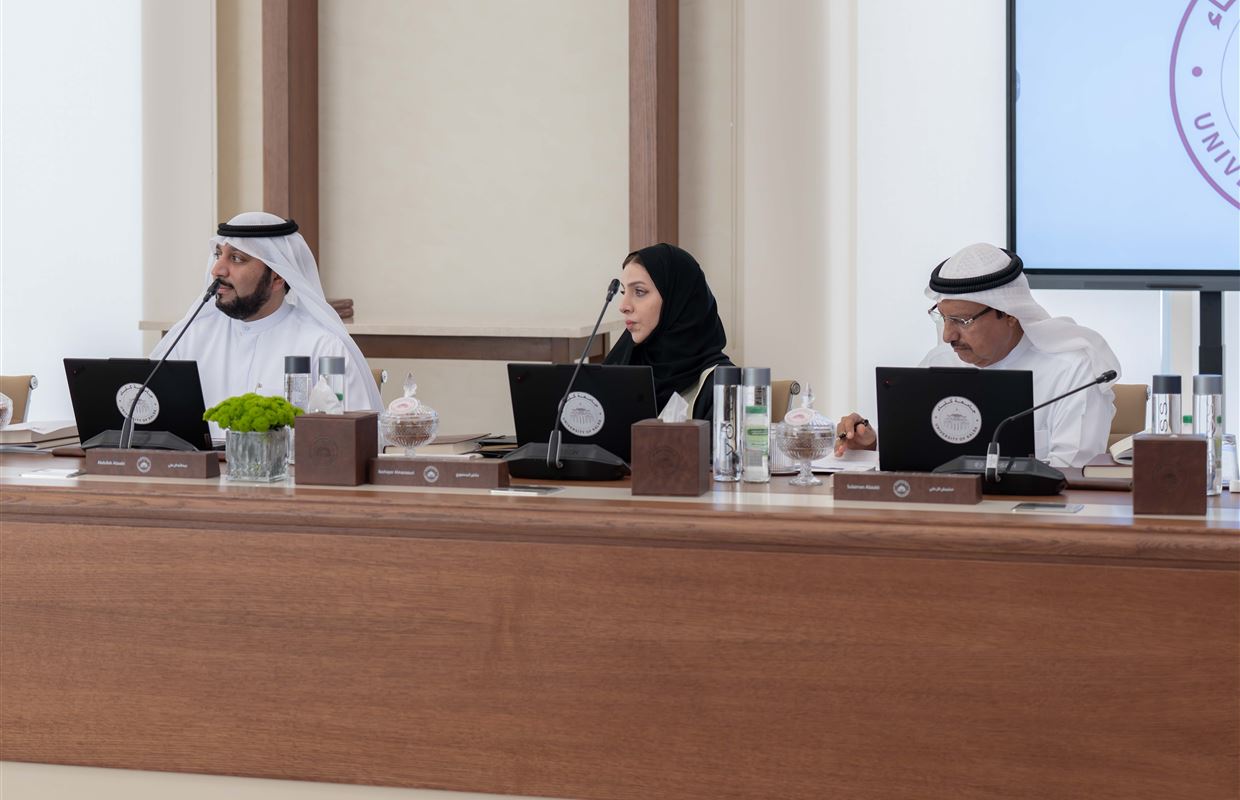 حاكم الشارقة يترأس اجتماع مجلس أمناء جامعة كلباء