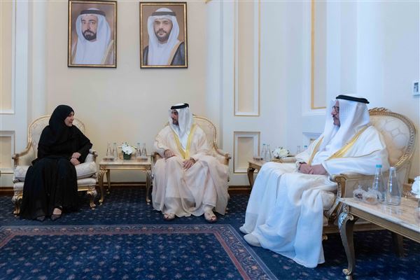سلطان بن أحمد القاسمي يكرم الفائزين بجائزة الشارقة للتفوق والتميز التربوي في دورتها الـ 30