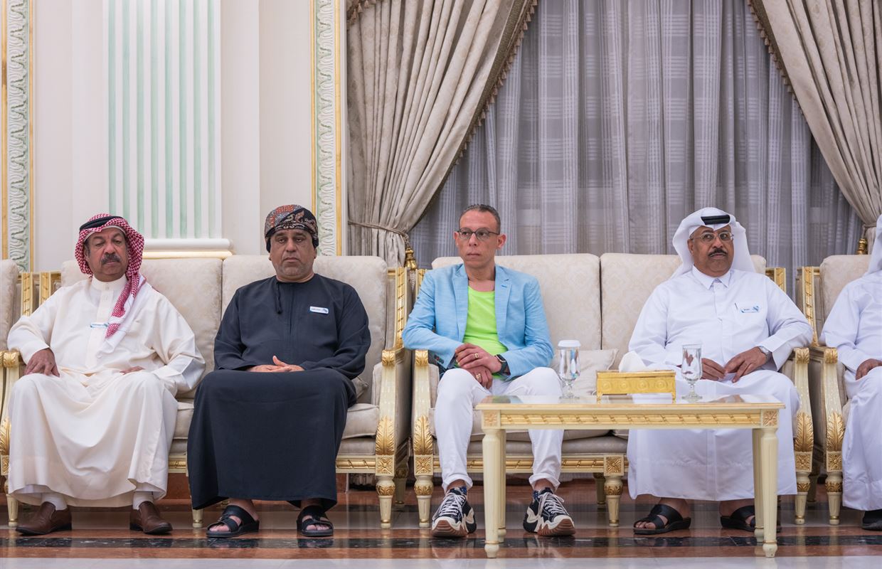 سلطان القاسمي يشهد ختام الدورة 32 من أيام الشارقة المسرحية ويُكرّم الفائزين