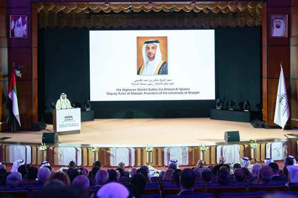 سلطان بن أحمد القاسمي يشهد انطلاق المؤتمر الثالث لرؤساء الجامعات العربية والروسية بجامعة الشارقة