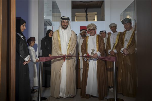 سلطان بن أحمد القاسمي يشهد افتتاح معرض روائع الفنون من متحف الشارقة للحضارة الإسلامية في المتحف الوطني العماني