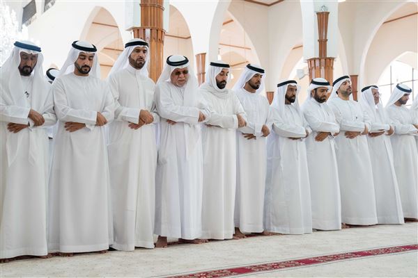 Sharjah Ruler performs funeral prayer on body of Khalid Al Qasimi