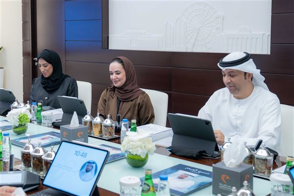 سلطان بن أحمد القاسمي يترأس اجتماع مجلس الشارقة للإعلام ويطلع على أحدث عربات البث الخارجي لهيئة الشارقة للإذاعة والتلفزيون