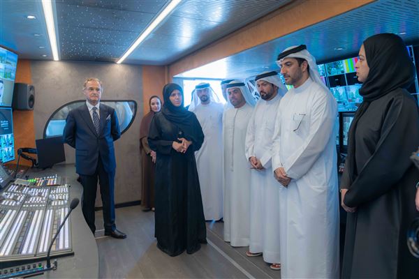 سلطان بن أحمد القاسمي يترأس اجتماع مجلس الشارقة للإعلام ويطلع على أحدث عربات البث الخارجي لهيئة الشارقة للإذاعة والتلفزيون