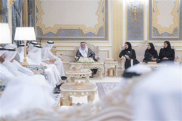 حاكم الشارقة يتبادل التهاني بحلول شهر رمضان المبارك مع رئيس وأعضاء المجلس الوطني الاتحادي