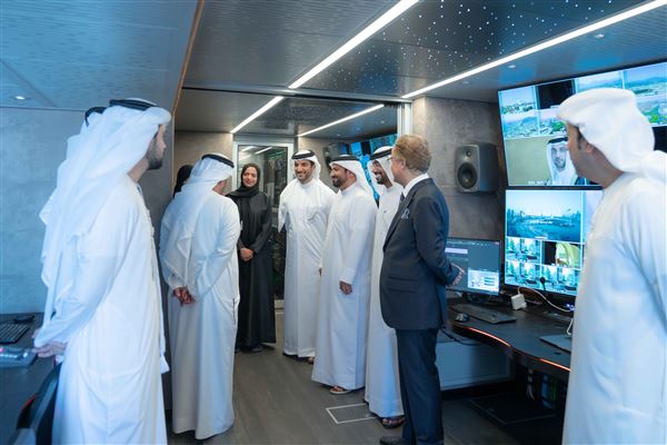 سلطان بن أحمد القاسمي يترأس اجتماع مجلس الشارقة للإعلام ويطلع على أحدث عربات البث الخارجي لهيئة الشارقة للإذاعة والتلفزيون