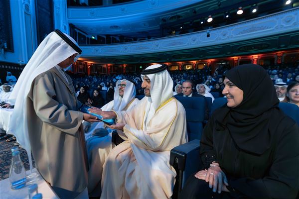 سلطان بن أحمد القاسمي يكرم الفائزين بجائزة الشارقة للتفوق والتميز التربوي في دورتها الـ 30