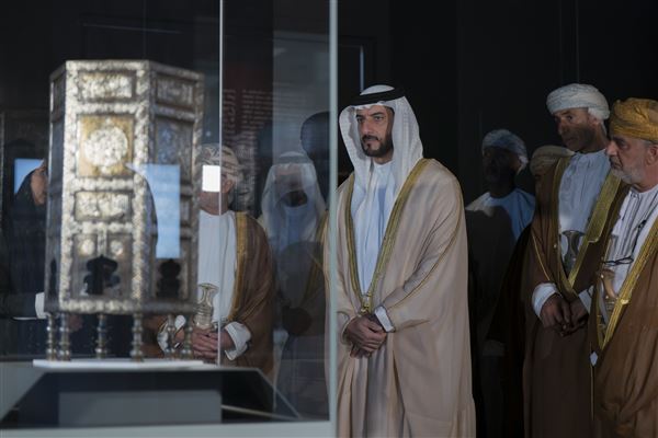 سلطان بن أحمد القاسمي يشهد افتتاح معرض 