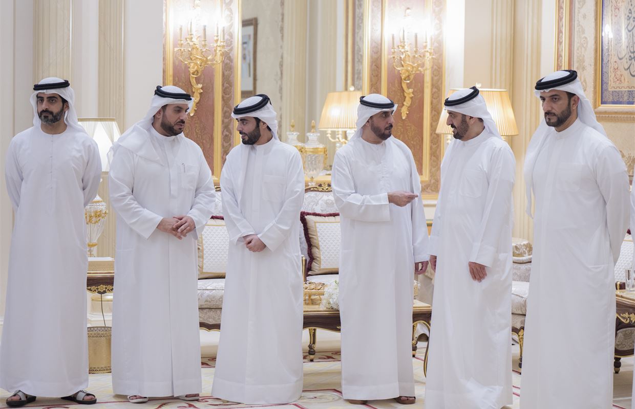 حاكم الشارقة يستقبل المهنئين بشهر رمضان المبارك في قصر البديع