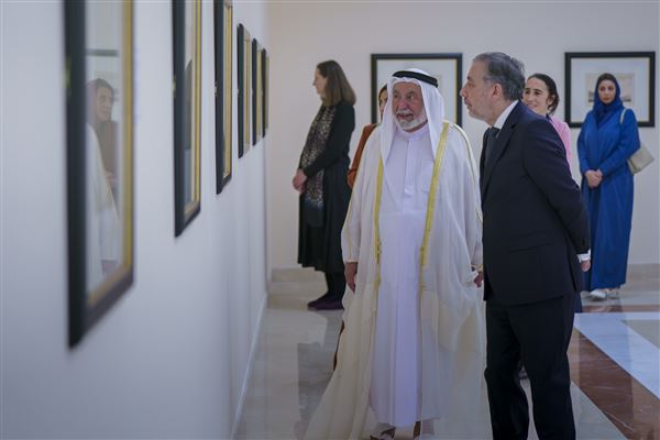 Sharjah Ruler meets with Pres. of the National Library of France