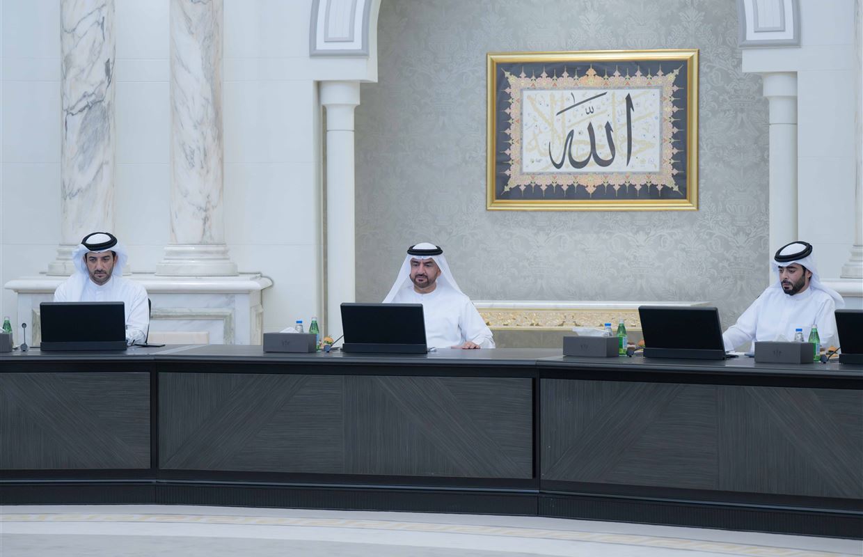 عبدالله بن سالم القاسمي يترأس اجتماع المجلس التنفيذي