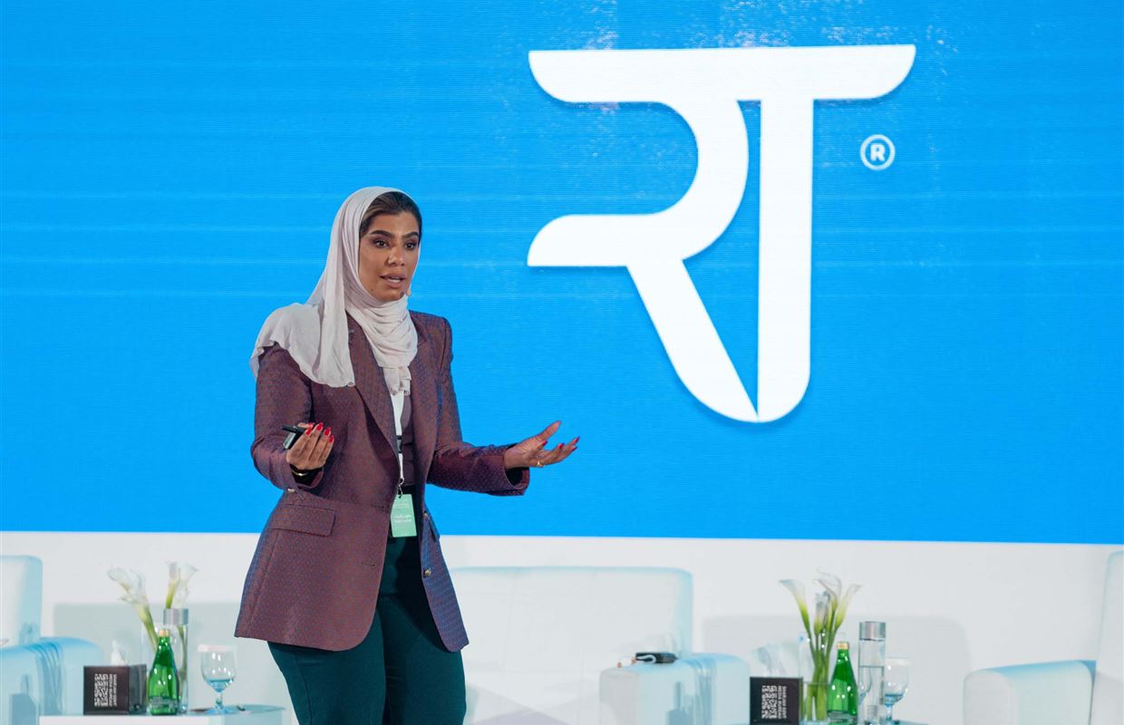 ملتقى الشارقة لمراكز الاتصال يؤكد الدور الرئيس للذكاء الاصطناعي في الاتصال الحكومي