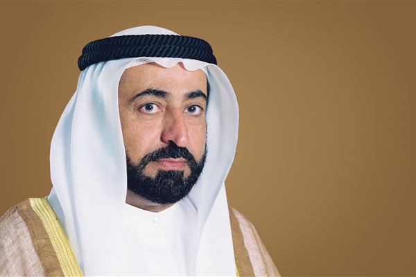 حاكم الشارقة يعزي خادم الحرمين بوفاة الأميرة نورة بنت بندر بن محمد