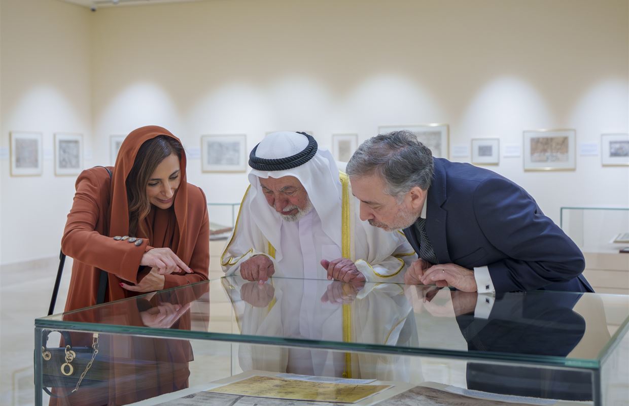 Sharjah Ruler meets with Pres. of the National Library of France