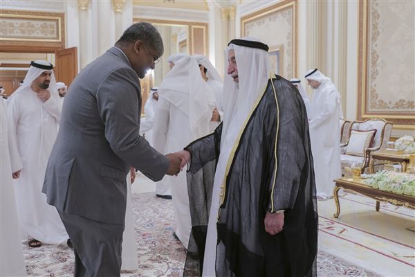 حاكم الشارقة يستقبل المهنئين بشهر رمضان المبارك في قصر البديع