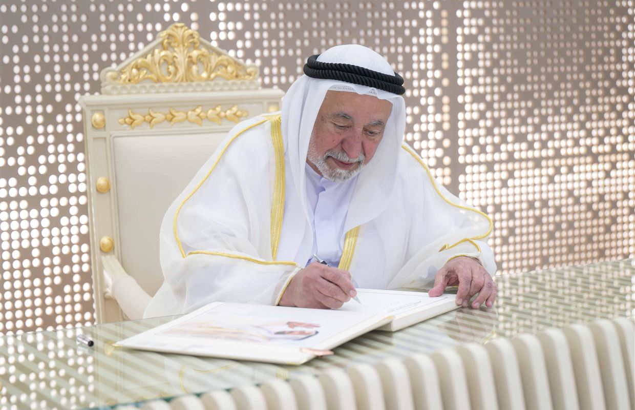 حاكم الشارقة يصدر مرسوماً أميرياً بشأن تشكيل مجلس ضاحية الفريش في مدينة كلباء