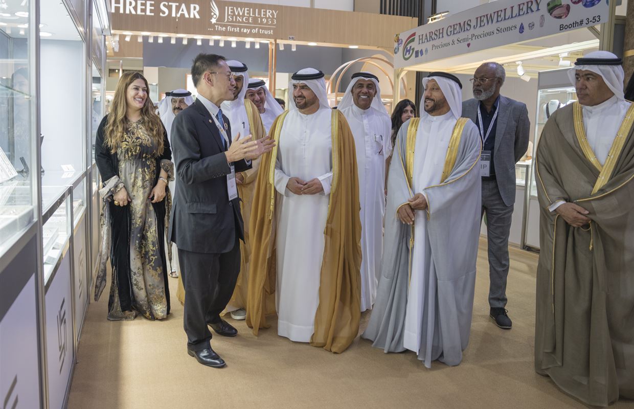 Abdullah bin Salem inaugurates Watch & Jewelry Show
