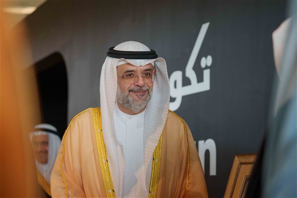 ولي عهد الشارقة يفتتح معرض 